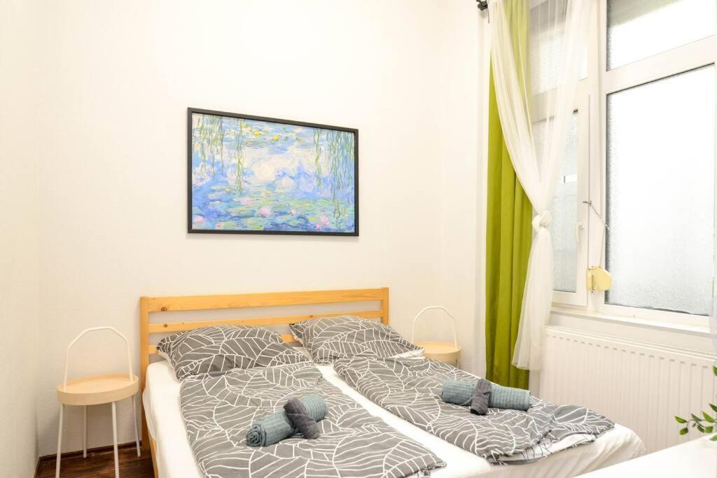 Famous Kiraly Street At Large 3Br 10Ppl @ Central Budapest Exterior photo
